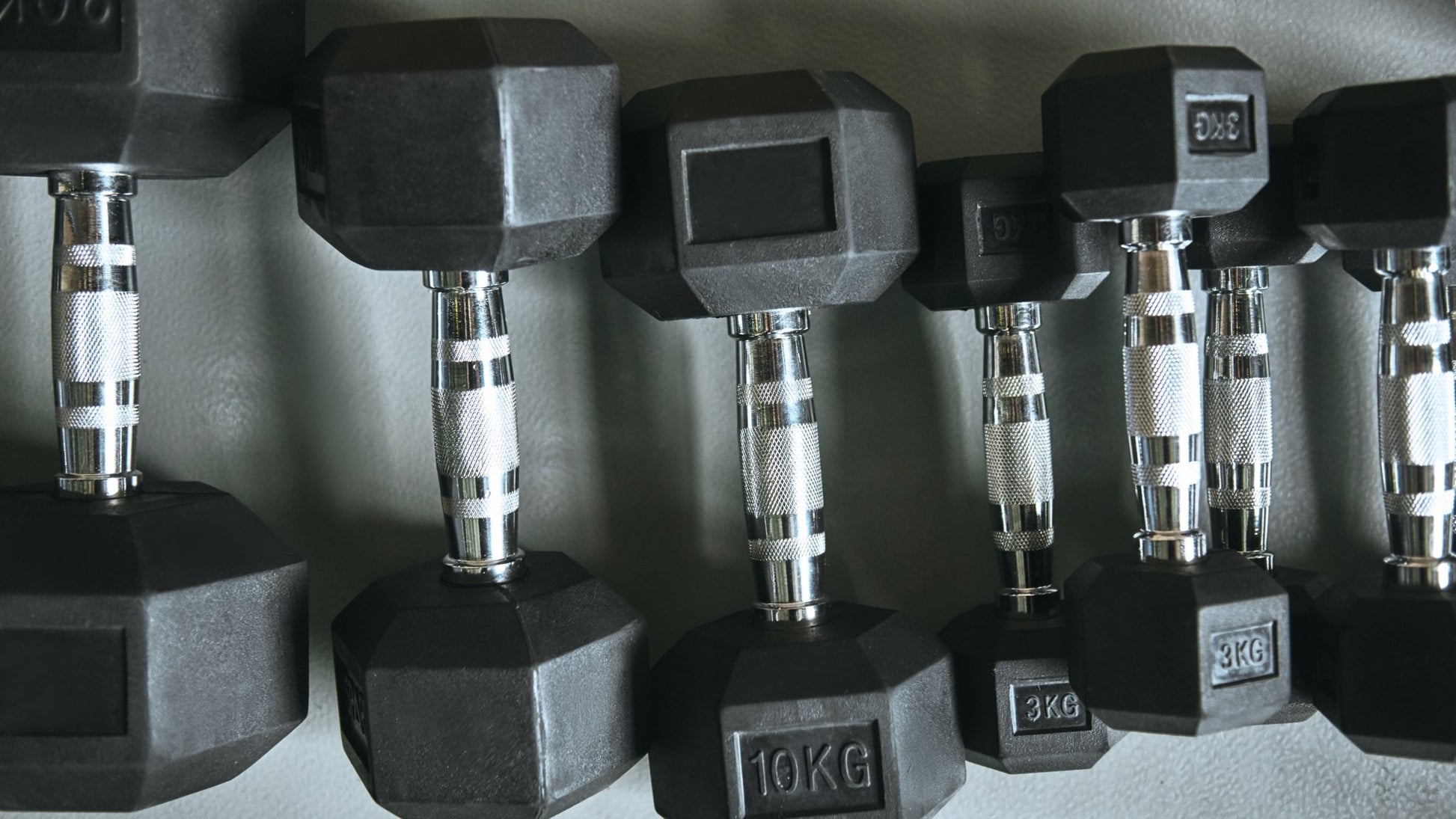 Commercial Grade Dumbbell Set (5kg–35kg) with Storage Rack & Barbell Holders - 24/7 Gym Equipment